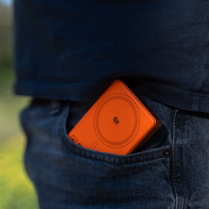 Blavec akupank 10000mAh BJ-05 Ultra Fast 16mm - Type C - Qi2.2 25W + PD 45W magnetiline induktsioon Magsafe 2 in 1 (PBBJ05-QI22MC10O) oranž alumiinium