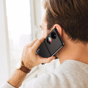 Dux Ducis Fino kohver on valmistatud nailonist Huawei P50 Pocket mustast materjalist