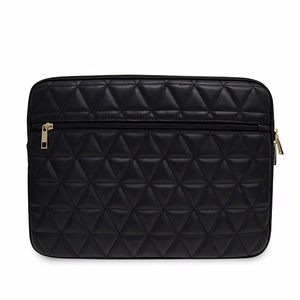 Guess Quilted cover jaoks a 13" laptop - must