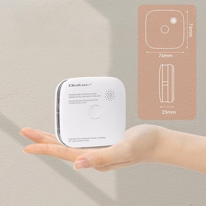 Qoltec 52579 Juhtmevaba suitsuandur akuga | Tuya | Wi-fi | anduri tööiga 10 aastat | alarm 85dB | LED