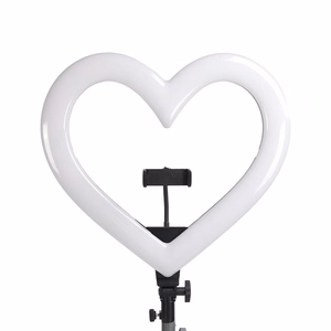 LED-rõngas Stream RGB lamp 10" telefonihoidjaga HEART + statiiv JM26-10 must