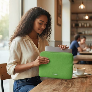 Tucano Colore2 neopreenist sülearvutiümbris 13-tollisele MacBook Airile (M5/M4/M3/M2/M1, 2026–2018), 13-tollisele MacBook Prole ja 12-tollistele sülearvutitele, roheline