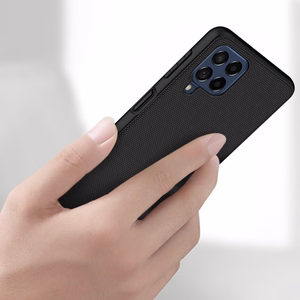Nillkin Textured Case vastupidav tugevdatud ümbris koos geelraami ja nailonist tagaküljega Samsung Galaxy M53 5G jaoks must