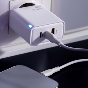 Maxlife MXTC-09-65ACC GaN PD QC laadija 2x USB-C 1x USB 65W valge