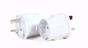 Gembird A-AC-EUFUKM-01 vahelduvvoolu adapter, EU Schuko pesa UK pistikule, 13 A