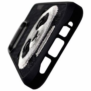 Nimmy Big Eyed Pet 2.0 Panda ümbris jaoks iPhone 16 Pro - must