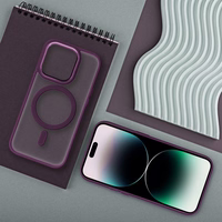 MATTE MAG COVER Ümbris compatible with MagSafe jaoks IPHONE 17 Pro plum punane