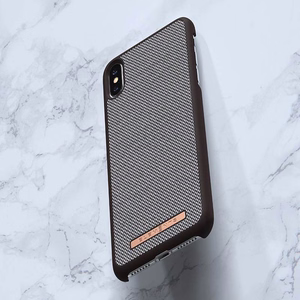 Nordic Elements Saeson Idun Pattern 1 ümbris seadmele iPhone XS Max, tumepruun