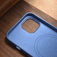 iCarer Litchi Premium nahkkott iPhone 14 Magnetic Leather Case MagSafe helesinine (WMI14220709-LB)