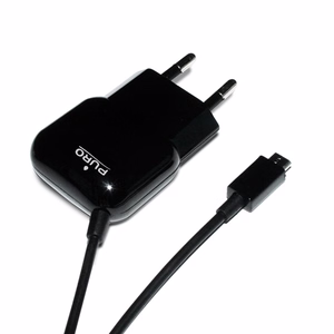 Puro Mini Travel kompaktne võrgulaadija sisseehitatud 1,45 m Micro-USB-kaabliga, 5 V / 1 A, must