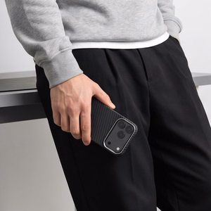 Tech-Protect Ion Carbon MagSafe ümbris iPhone 18 Pro Max / 17 Pro Max – must ja hõbedane