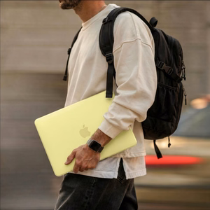 Tech-Protect Softshell ümbris MacBook Neo 13 2026 jaoks - matt kollane