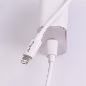 Maxlife MXTC-06-20C PD QC laadija 1x USB-C 20W valge + USB-C - Lightning kaabel 20W
