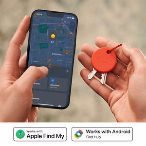Chipolo POP Bluetooth-esemeleidja vahetatava patareiga iOS-i ja Androidi seadmetele, punane