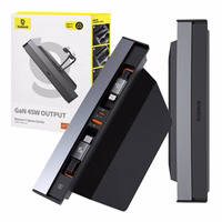 Jaotur Baseus T-Space koos USB-C to lightning cables jaoks Tesla Cars (must)