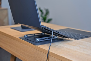 Reguleeritav, pööratav, ergonoomiline sülearvuti alus 10–17″ LAPTOP STAND ROTO MT2662