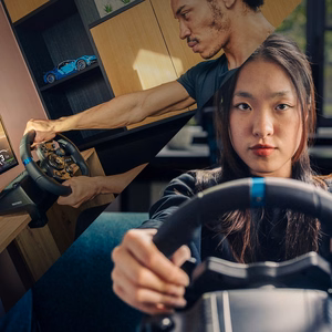Logitech G G923 võidusõidurool ja pedaalid PS5, PS4 ja PC jaoks