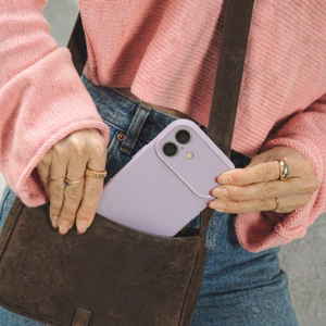 Tech-Protect Silicone MagSafe Ümbris jaoks iPhone 17 - Lilla