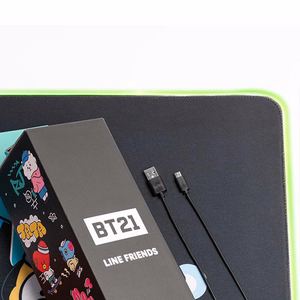 BT21 XXL mängulauamatt LED-valgustusega, 90 × 40 cm