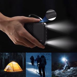 Wozinsky W11-B 10000mAh 10W akupank sisseehitatud kaablite ja taskulambiga - must