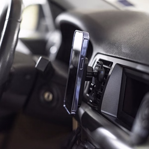 Forever car holder for air vent MACH-100 magnetic with wireless charging black 15W