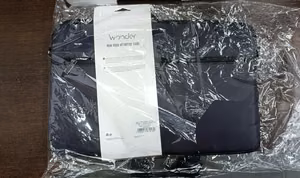 Wonder Sleeve Laptop 17 inches must (damaged packaging)