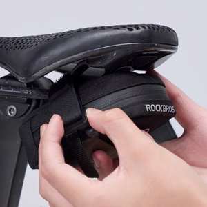 Rockbros mini sadulakott CO2 ballooni hoidjaga - must/roheline
