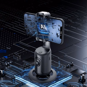 Inteligent selfie with face recognition tracking and gesture recognition P1 must