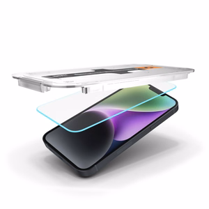 Spigen Glas.tR EZ Fit karastatud klaas iPhone 13 / 13 Pro / 14 / 16e jaoks