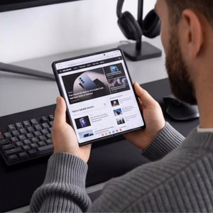 Tech-Protect Magmat MagSafe ümbris Samsung Galaxy Z Fold 8 jaoks, matt must