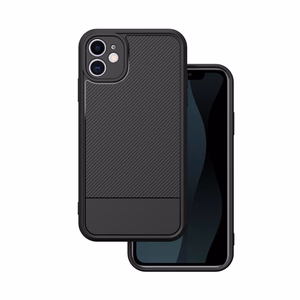 Simple Carbon ümbris jaoks iPhone 11 must