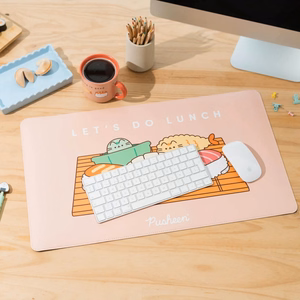 Pusheen Sushi Roll XXL PU-nahast mängu- ja lauamatt, 60 × 35 cm