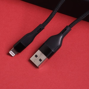 Maxlife MXUC-07 кабель USB - Lightning 1,0 m 2,4A черный нейлон