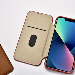 Чехол iCarer CE Oil Wax Premium Leather Folio для iPhone 14 Plus магнитный с откидной крышкой MagSafe красный