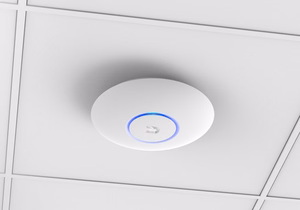 Ubiquiti UAP-AC-PRO juhtmevaba pääsupunkt 1300 Mbit/s valge Power over Ethernet (PoE)