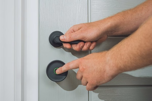 Yale Linus Smart Lock L2 Lite - smart door lock (hõbedane)