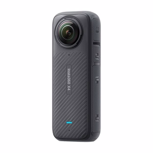 Камера Insta360 X4