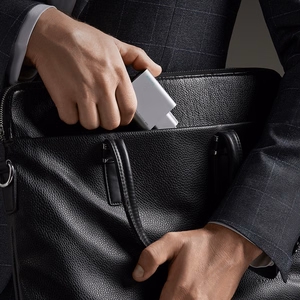 Cuktech 65W GaN 2xUSB-C 1xUSB-A Wall Laadija - Hall