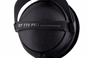 Beyerdynamic DT 770 PRO Black Limited Edition – stuudiokõrvaklapid, kinnised, 80 Ω, mustad (43000220)