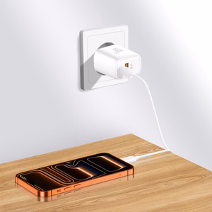 Tech-Protect NCA45W-GAN 2-portiline 45W seinalaadija USB-C kaabliga - valge