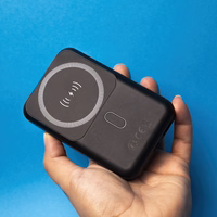 Forever traadita energiapank MATB-100 PD QC 22.5W 10000 mAh magnetiline must