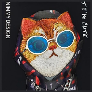 Nimmy Glasses Cool Cat Ümbris jaoks iPhone 15 Pro - Must