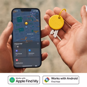 Chipolo POP Bluetooth-esemeleidjate komplekt vahetatavate patareidega iOS-i ja Androidi seadmetele, 4 tk (punane, sinine, kollane ja roheline)