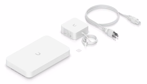 Ubiquiti UXG-Fiber настольный 10G