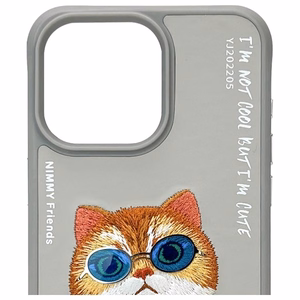 Nimmy Glasses Cool Cat чехол для iPhone 15 Pro Max - серый