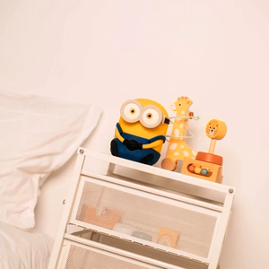 Minions Bobi pehme silikoonist LED-öövalgusti lastele, 15 cm