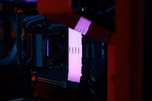Kingston Technology FURY 16GB 4000MT/s DDR4 CL19 DIMM (2 tk komplekt) Renegade RGB