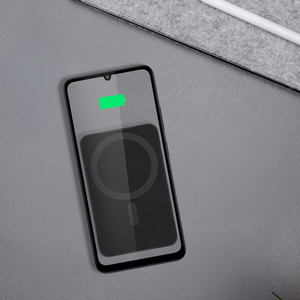 Krüger&Matz magnetiline juhtmevaba akupank, 10000 mAh, must