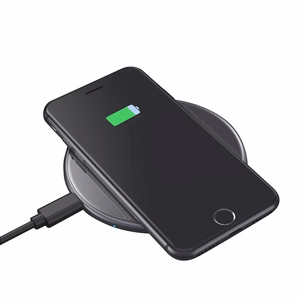 Crong PowerSpot Qi 15 W USB-C juhtmevaba laadija karastatud klaasist kattega, varjumust