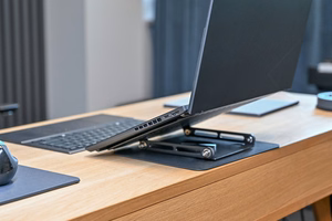 Reguleeritav, pööratav, ergonoomiline sülearvuti alus 10–17″ LAPTOP STAND ROTO MT2662